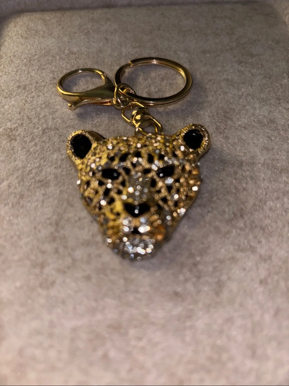Gold Leopard Head Keychain/Bag Charm - Picture 3 of 6